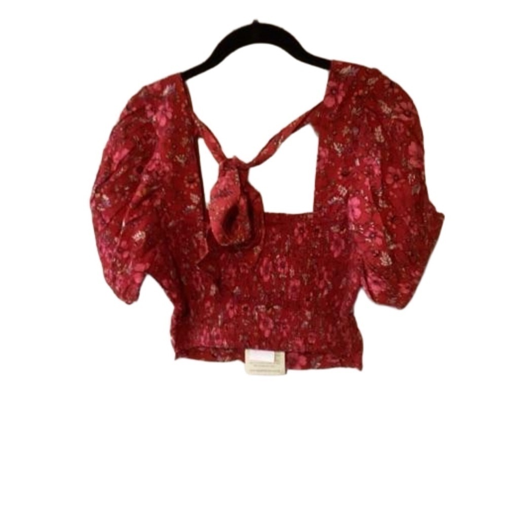NEW Band of the Free Joelle Crimson Floral Smocked Boho Top M - Picture 5 of 10